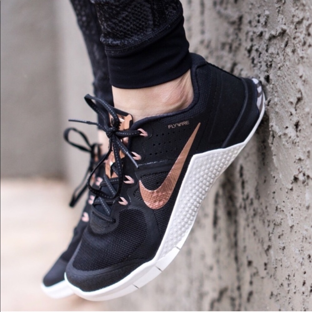 RARE Nike Metcon Rose Gold Copper Shoes Size 8.5